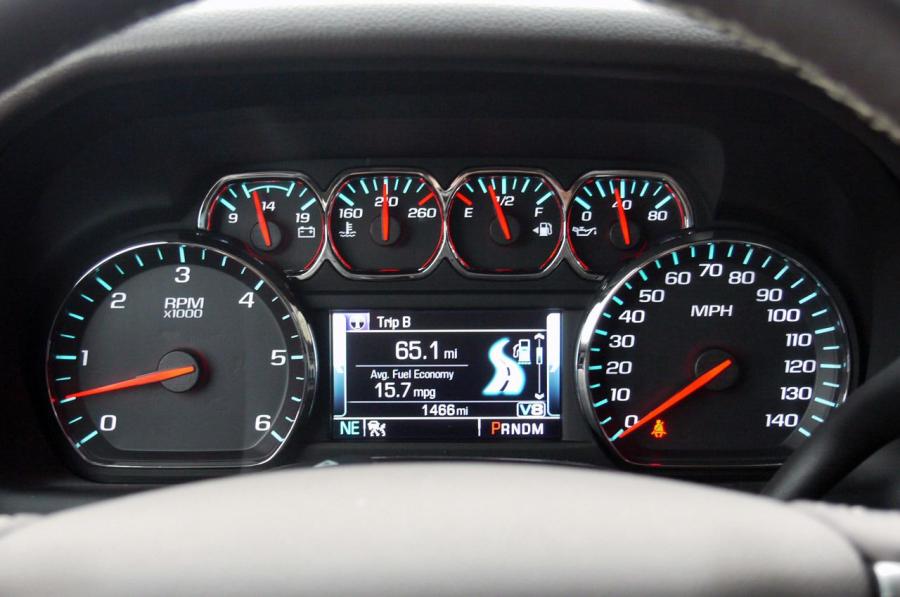  Chevrolet Tahoe 2015 года  (фото 13 из 62)